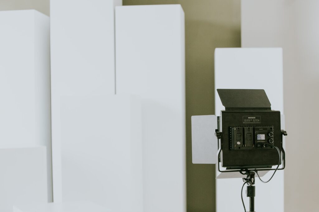 10 Cheap Lighting Setups That Actually Look Professional (No Fancy Gear Required)